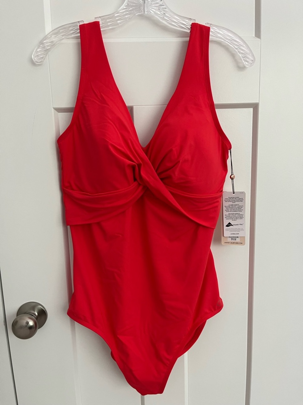 Calia Carrie Underwood One Piece Swimsuit 16 Red Hibiscus Twist Front VNeck Swim